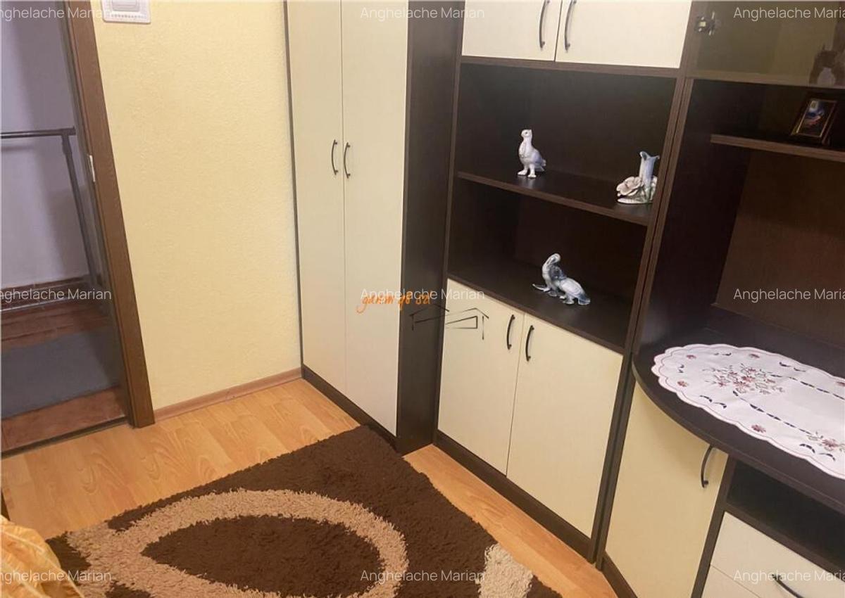 Apartament 3 camere , zona Casa de Pensii , et 2/4 , decoman - 10