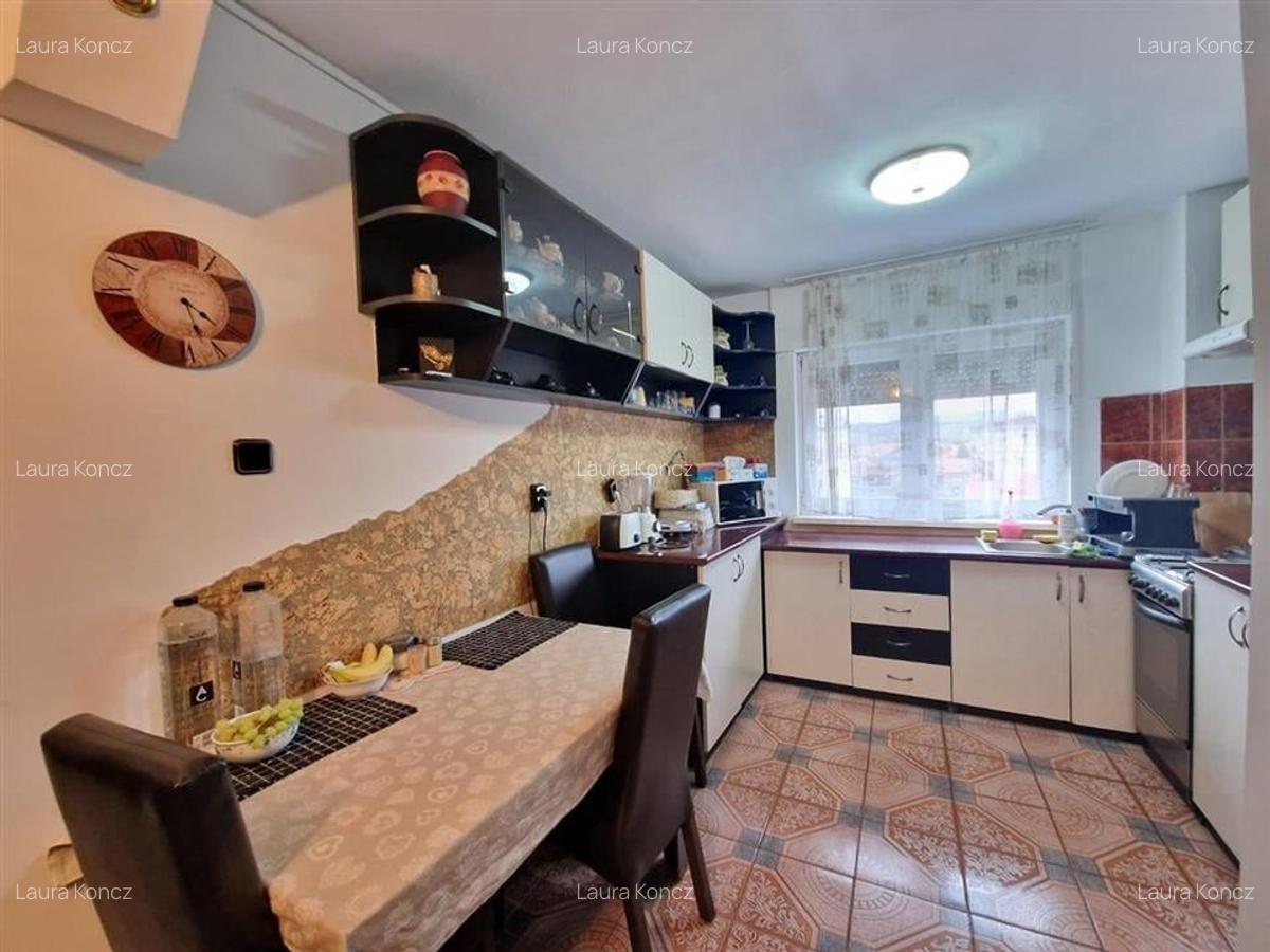 Apartament cu 2 camere semidecomandat în Central - 9