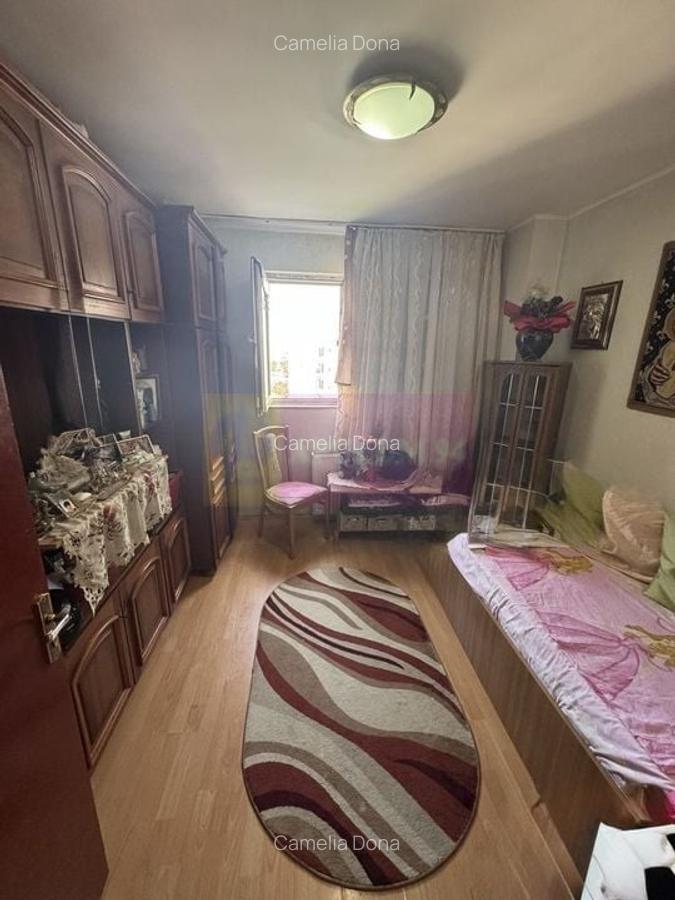 Vanzare apartament 4 camere- zona Auchan Vitan - 2