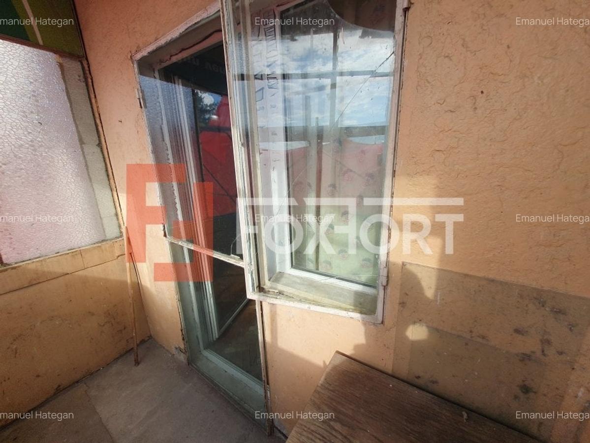 Apartament cu 3 camere decomandat în Dâmbovița - 9