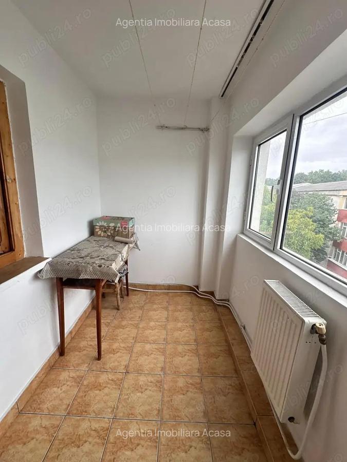 De vanzare 3 camere zona BL Roman Musat , etaj intermediar, 2 bai, boxa , 67000 euro - 7