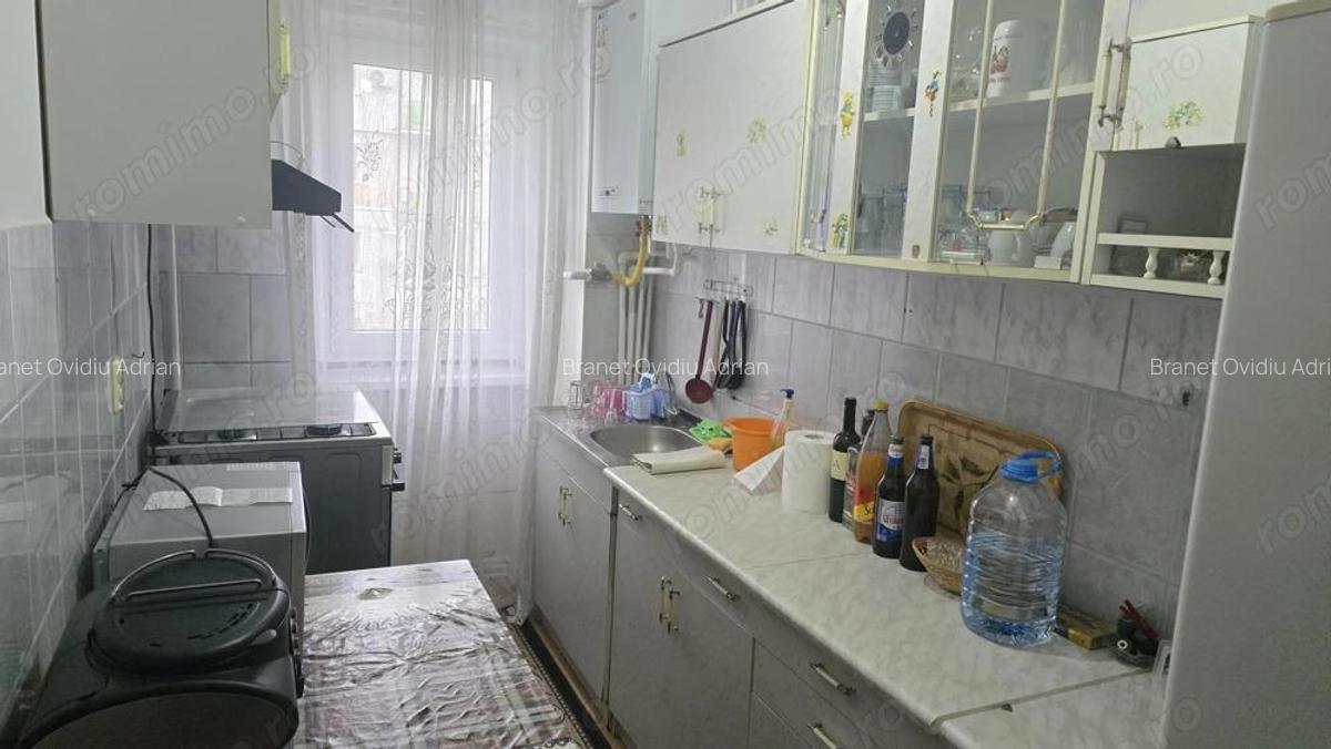 Vand apartament 2 camere in Deva, pe Al. Armatei, etaj 2, - 4