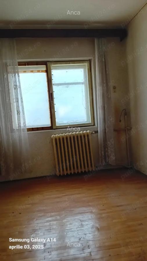 Vand apartament 5 camere pe 2 nivele, cu scara interioara - 7