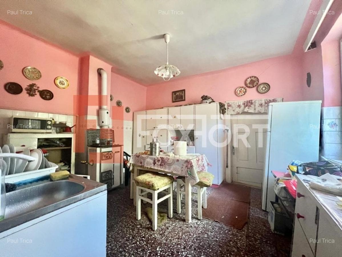 Casa de vanzare la curte comuna Zona Lunei - COMISION 0% - 12