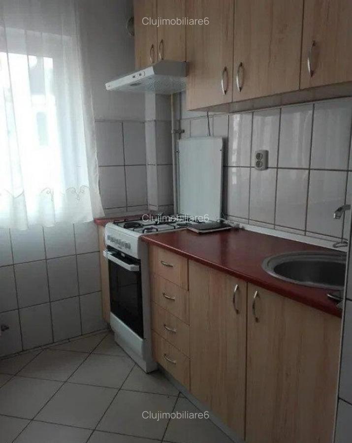 1 camera de inchiriat Edgar Quinet - 1