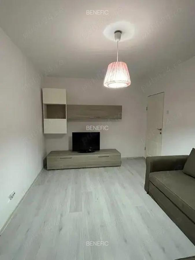 Inchiriere apartament 3 camere-zona Vest-Podul inalt - 4