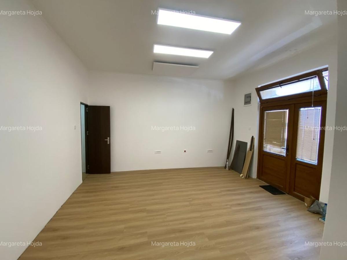 Spatiu comercial ultracentral format din 2 camere cu 2 intrari separate, 40,18mp - 7