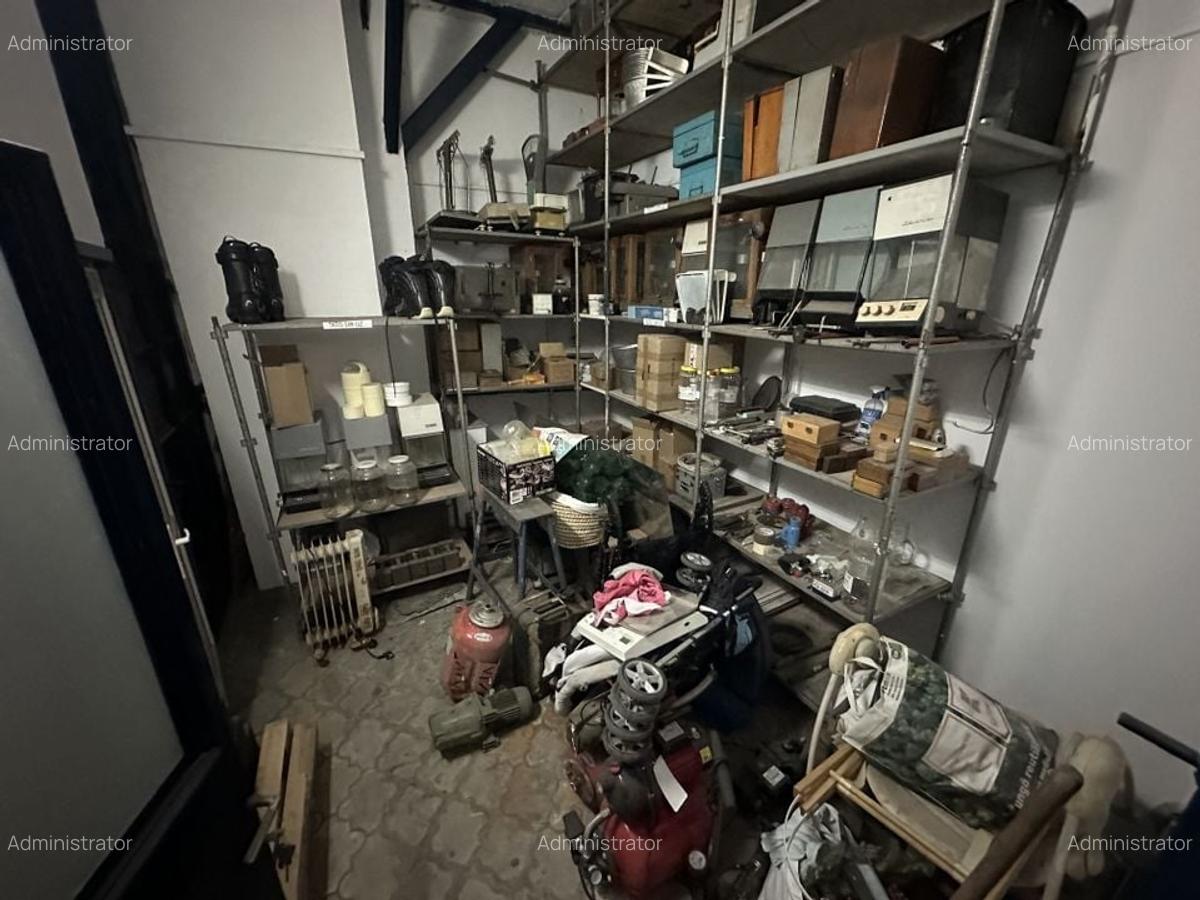 Casa / Sediu Firma / Sediu Rezidential Muncitori - 18