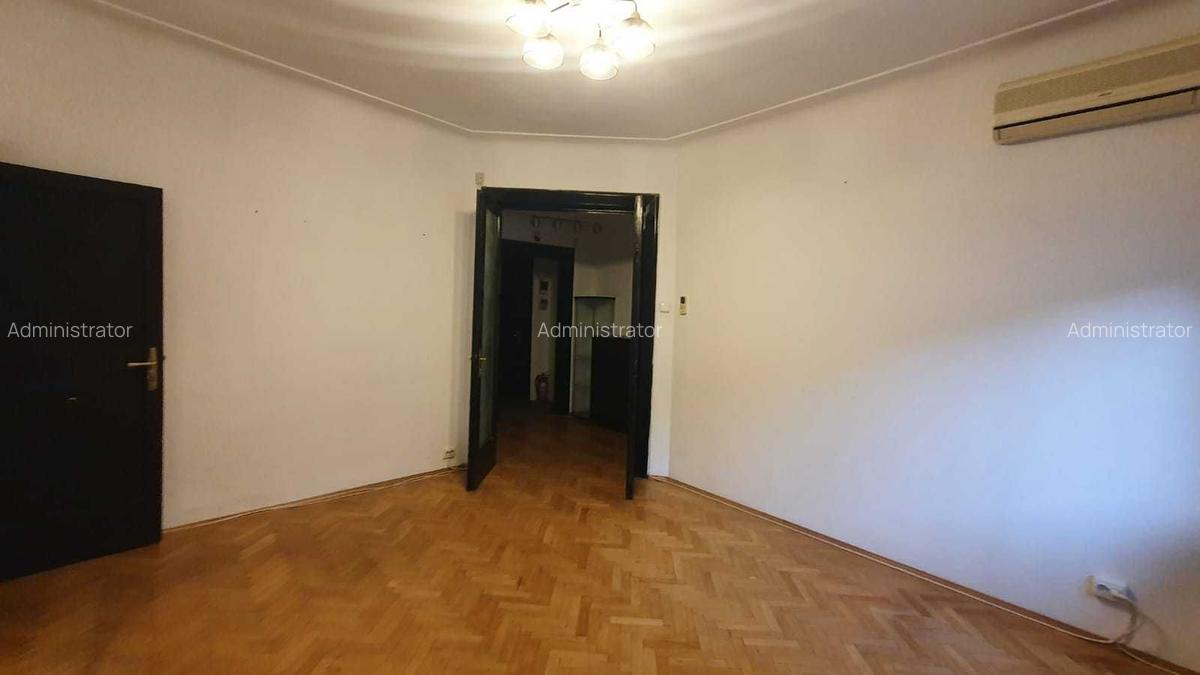 Calea Dorobanti,AMBASADA Turcia, 2 camere deosebit, curte comuna, etaj 1/2 - 9