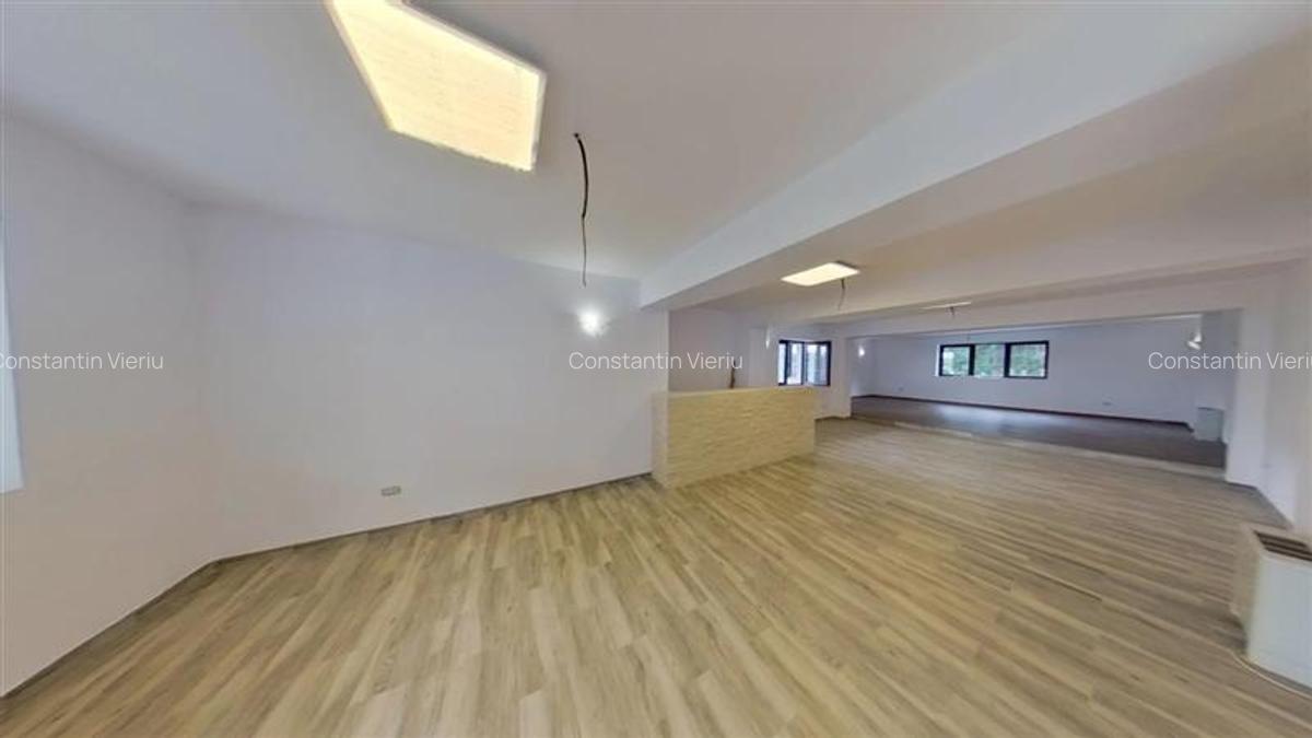 Casă individuală cu 9 camere în Exterior Est - 6