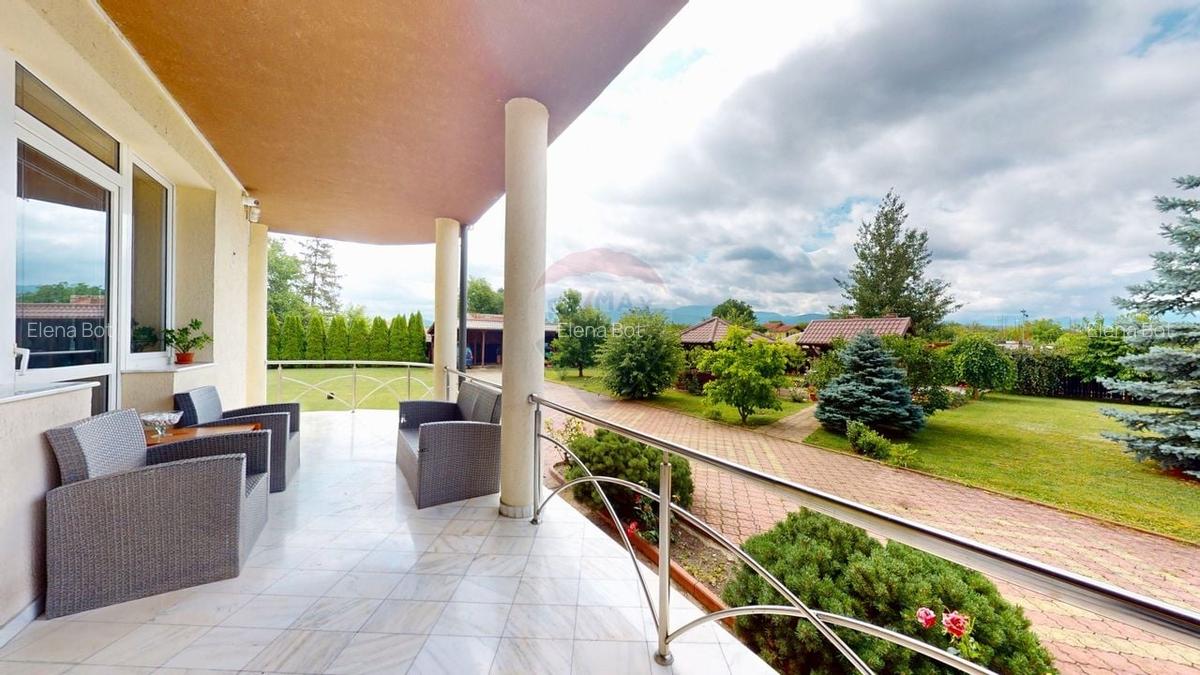 Vila deosebita cu gradina superba si panorama - Ghimbav, ultracentral - 32