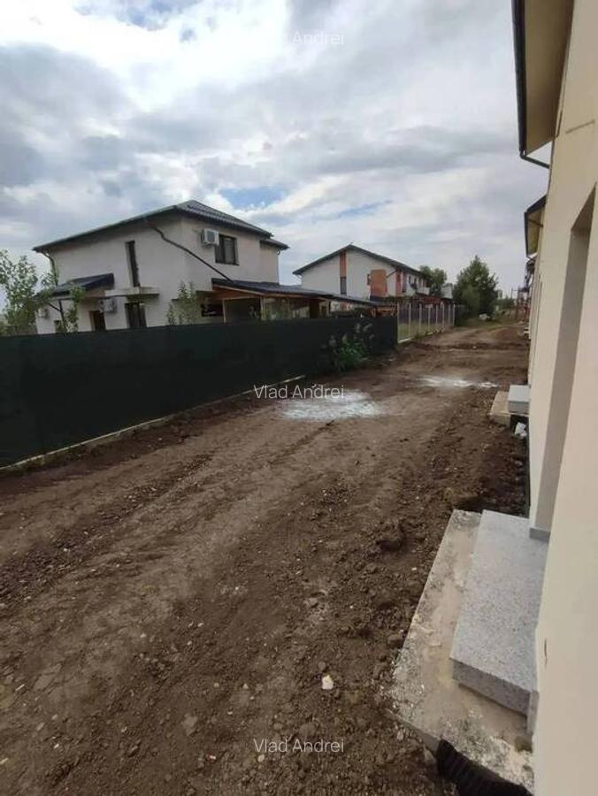 Duplex cu Mansarda Generoasa | Zona Penny |  Bucatarie Inchisa | - 15