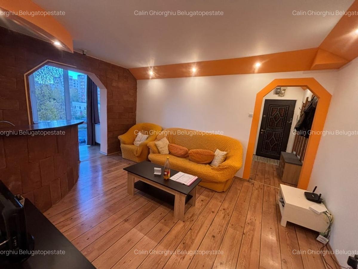 Apartament 3 camere, renovat,  mobilat-zona Astra - 1