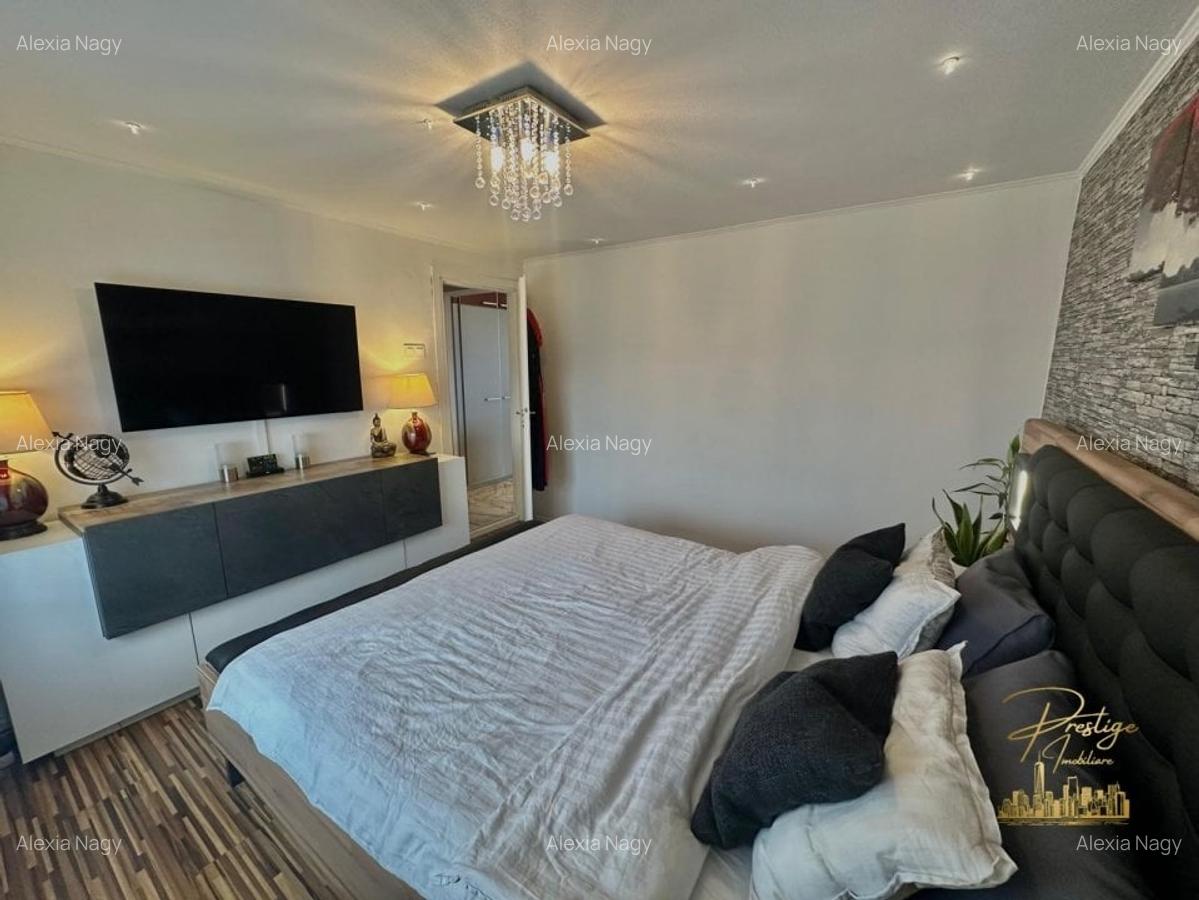 Apartament cu 3 camere decomandat în Rogerius - 10