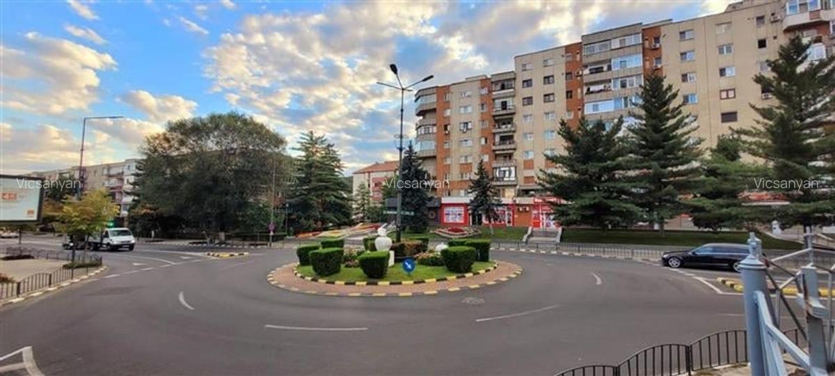 Spatiu premium pt afacerea ta in centrul Rm.Valcea - 1