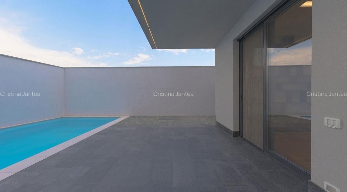 New! American School villa - 10