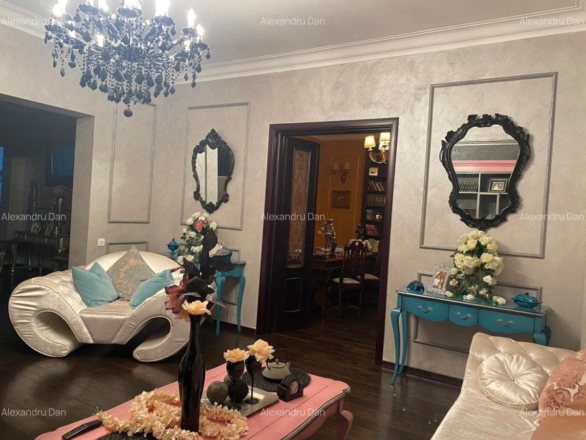 Vila individuala  de vanzare- zona Capitale - 9