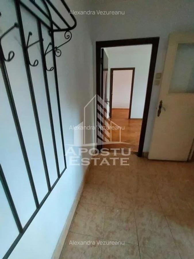 Apartament cu 2 camere, semidecomandat, etajul 2, zona Sagului - 5