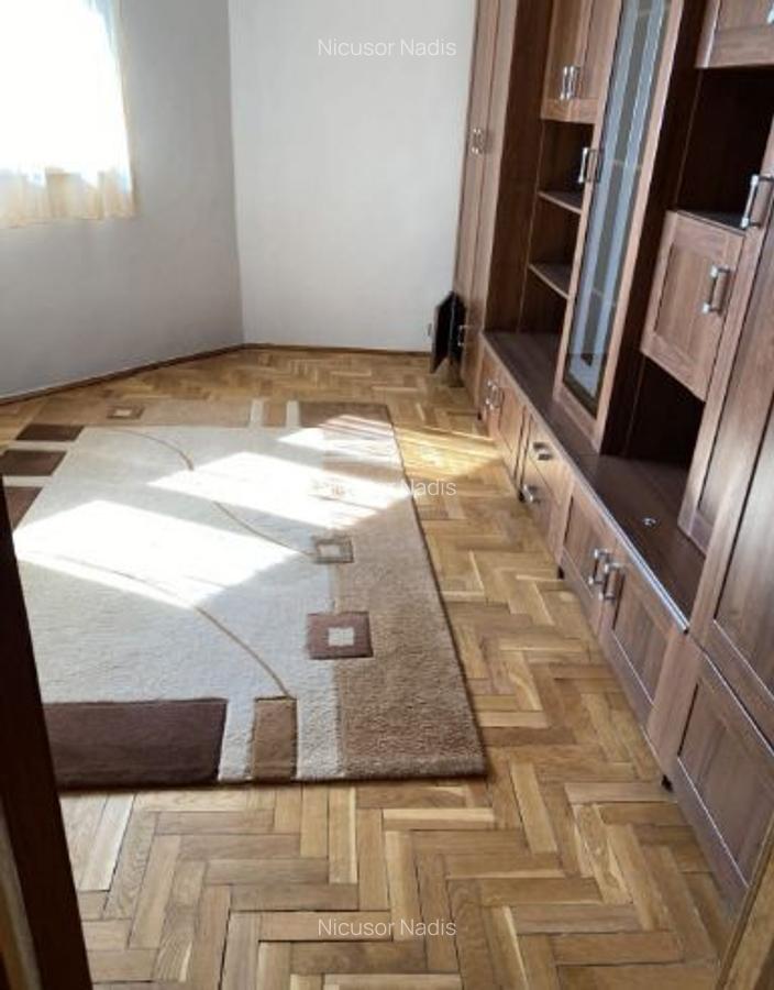 Apartament de vânzare - 6