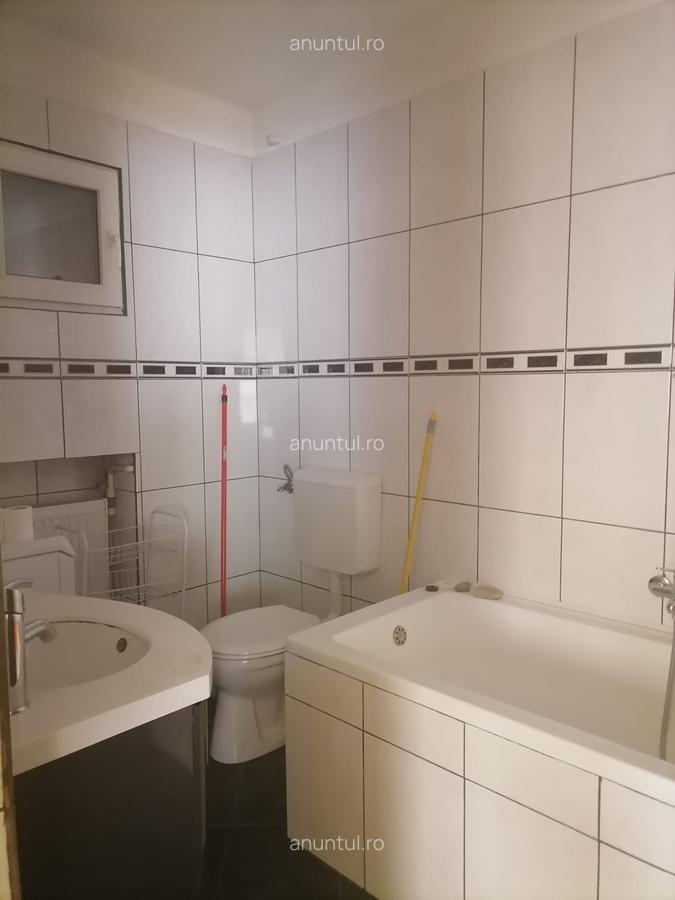 Piata Romana- A.S.E.- Hotel Sheraton - 5