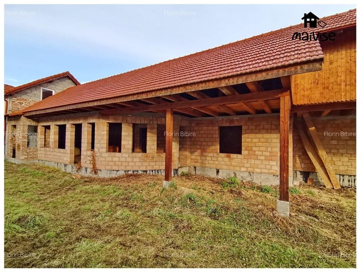 Casa 7 camere 200 mp utili, teren 1.910 mp- Baile Persani/Ohaba - 2