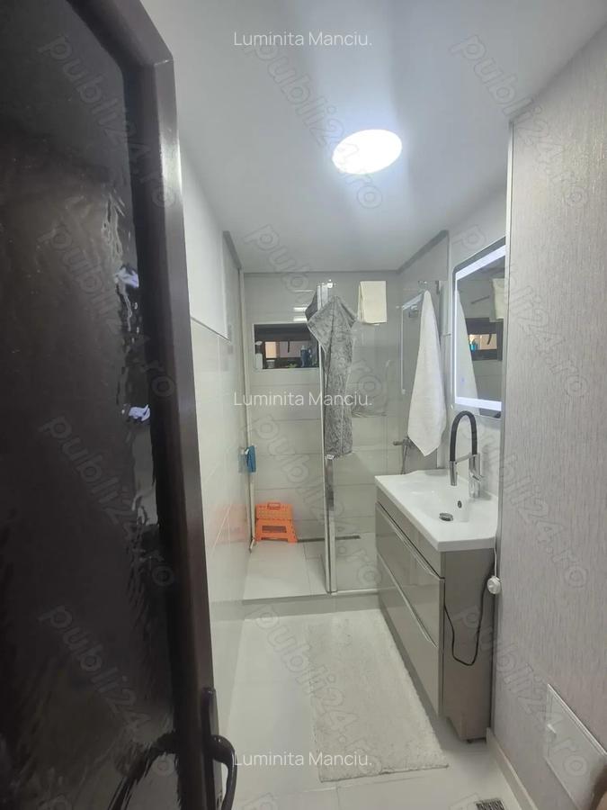 Vand apartament 3 camere, et 2 Crihala - 9