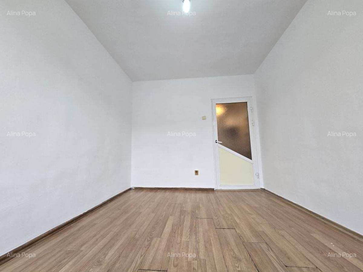 CET - Garsoniera | piata Cet | libera | etaj 3 - 4