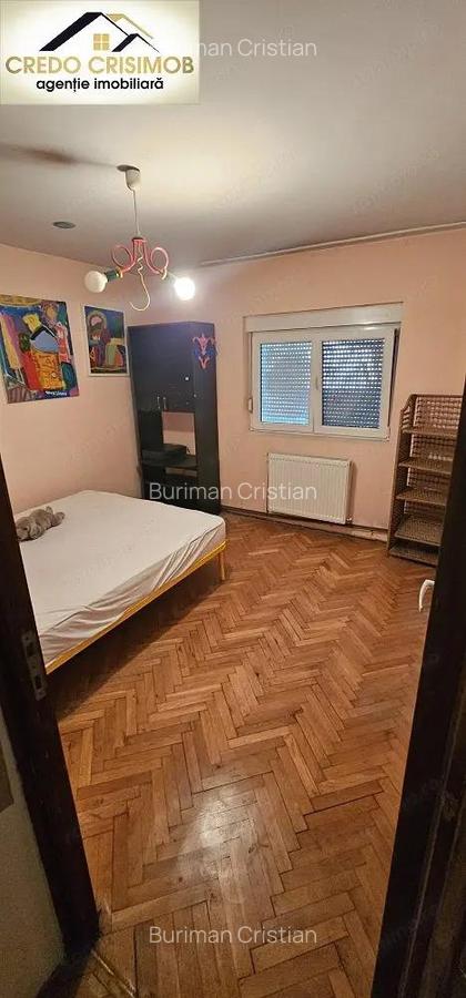 Vand apartament 4 camere etajul 1 zona Micro 4 - 6 Vand apartament 4 camere etajul 1 zona Micro 4 - 6