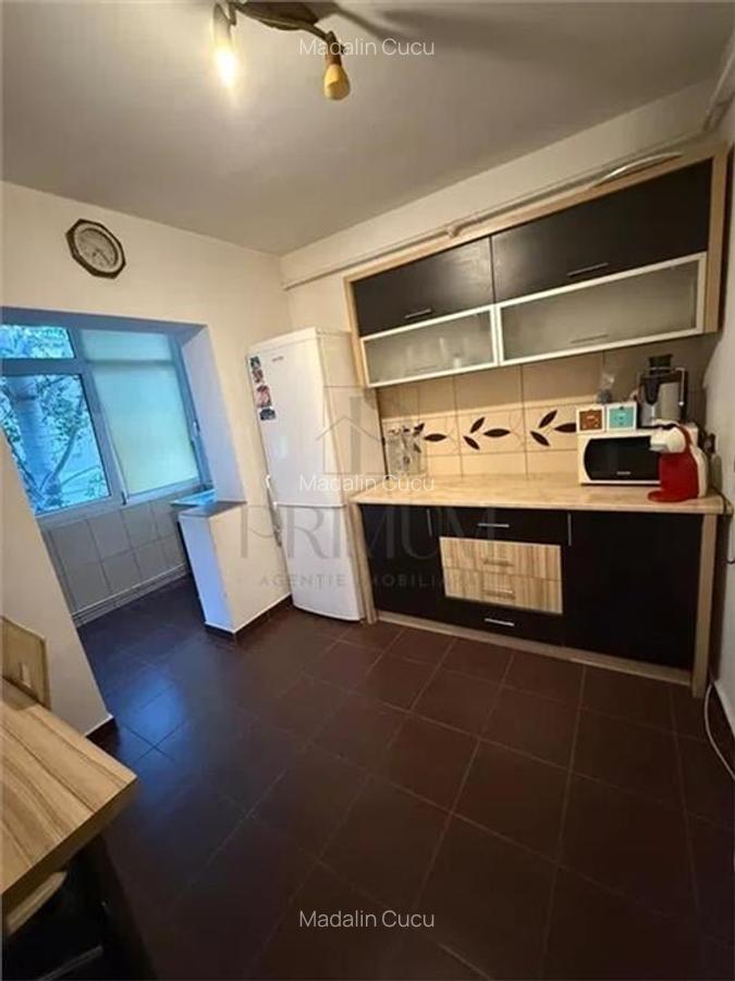 SOARELUI - 3 CAM - DECOMANDAT - 2 BAI - 2 BALCOANE - CENTRALA - ANVELOPAT - 3