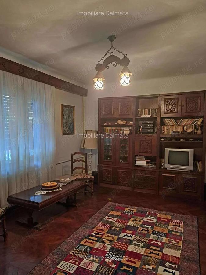 Casa cu 5 camere de vanzare , 14 MAI , 128.000 euro neg. - 1