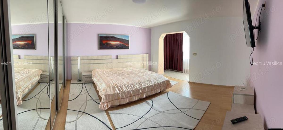 Apartament cu 3 camere decomandat - 1