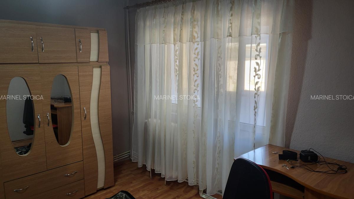 De inchiriat apartament 2 camere, situat etaj 1 in bloc mic, zona Hotel Vrancea. - 4