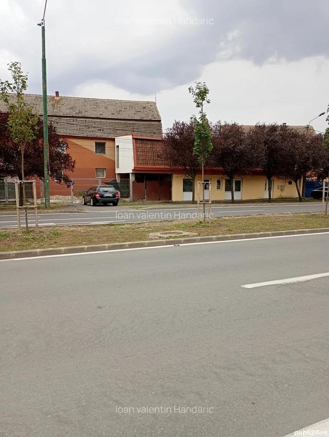 Spatiu comercial linga pia?a mehala - 5