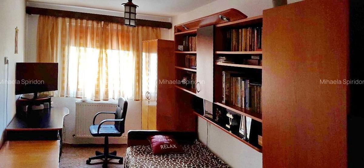 CASA SINGUR CURTE IN ZONA CENTRALA A BRASOVULUI - 3