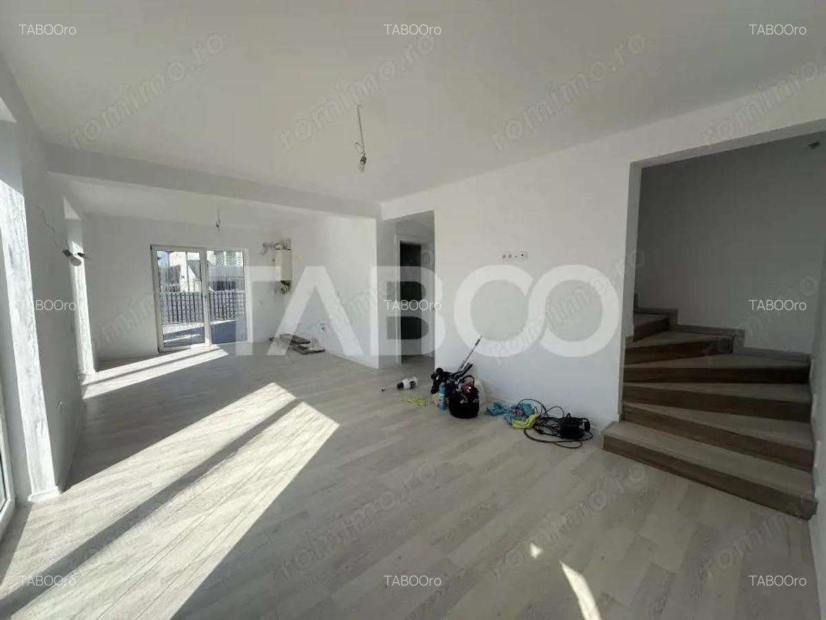 Duplex de vanzare in Arhitectilor 123 mpu si teren 301 mp terasa garaj - 4