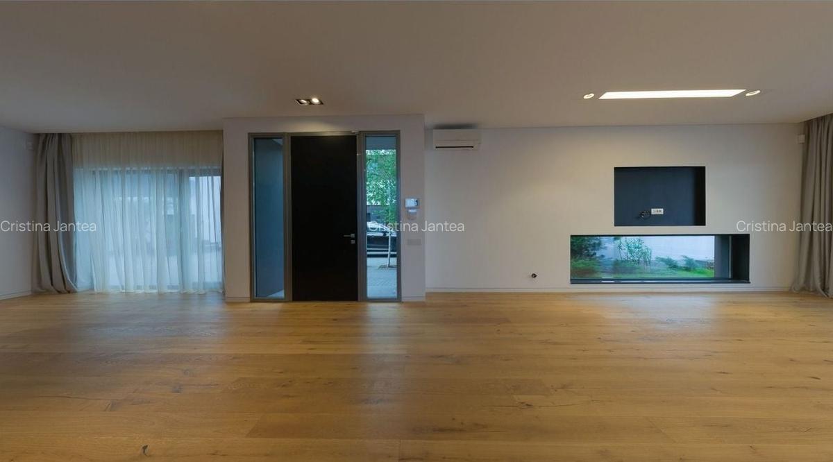 New! American School villa - 1