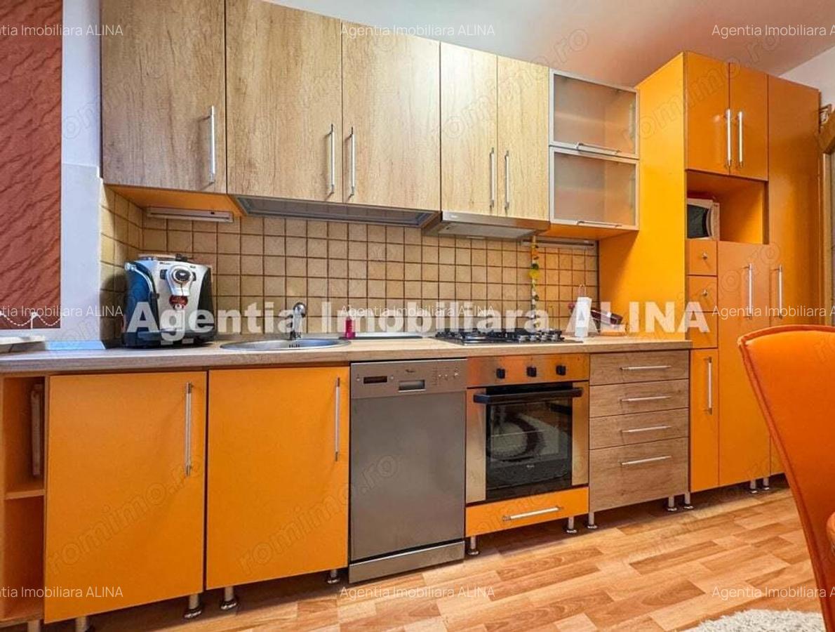 Ap. 3 camere in Deva, Mihai Eminescu, zona blocurile Mintiei, 77mp, etaj 3. - 8