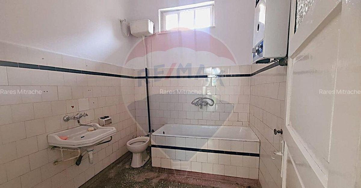 Casa pe un nivel in Medias, teren 533 mp, curte dreapta - 18