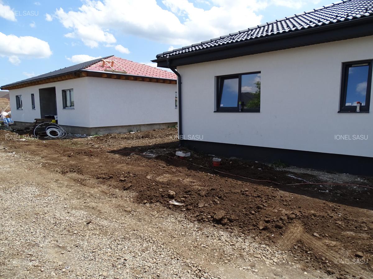 Casa individuala in Izvor, gata intr-o luna - 2