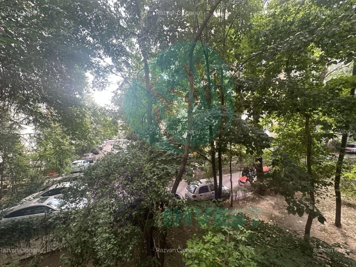 Apartament cu 4 camere decomandat, mobilat în Victoriei - 2