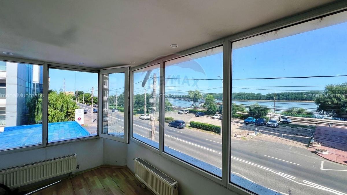 Apartament cu 6 camere circular, mobilat în Faleză - 2