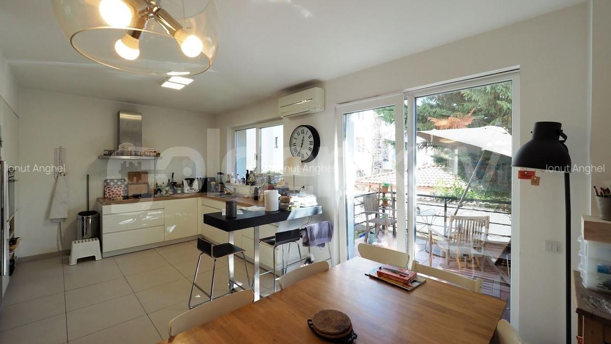 Vilă moderna D+P+1+M | 6 camere, 6 bai | 436mpc - 4