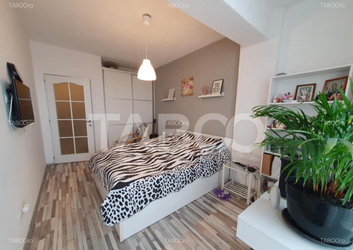 Apartament 2 camere 45 mpu balcon etaj intermediar zona Doam - 5