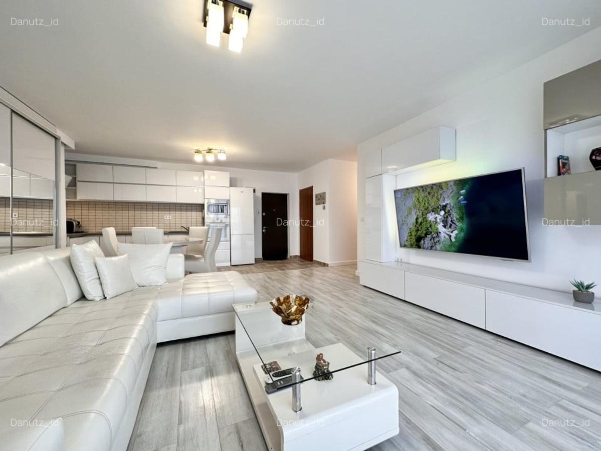Inchiriere Apartament 3 camere, 2 bai, zona centrala, garaj - 3