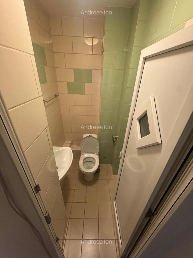Apartament cu 3 camere decomandat în Sebastian - 9