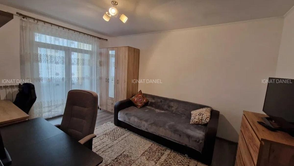 Apartament cu 2 camere decomandate, etajul 2/10, zona Alexandru cel Bun - 3