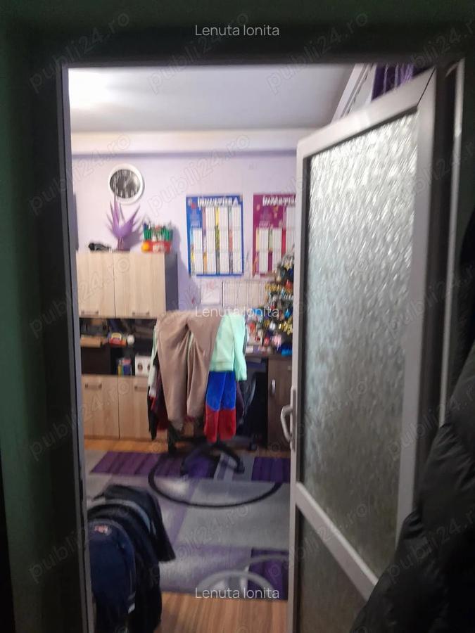 Casa la curte de vanzare, sector 3 - 7 Casa la curte de vanzare, sector 3 - 7