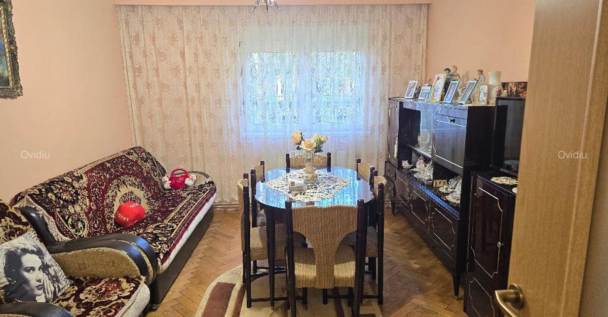 Vand apartament 3 camere decomandat in Deva, zona Enescu, parter inalt - 1 Vand apartament 3 camere decomandat in Deva, zona Enescu, parter inalt - 1