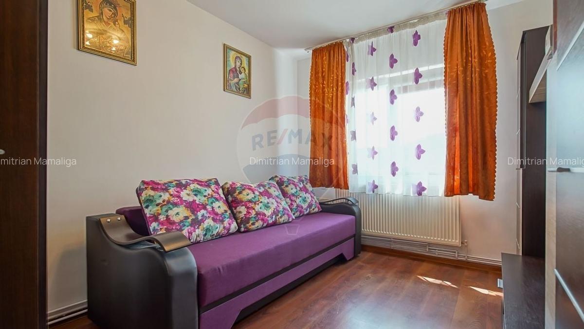 Apartament 3 camere, 2 bai - Str. Independentei, Tractorul - 14
