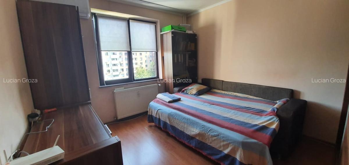 Apartament cu 4 camere semidecomandat în Crângași - 1